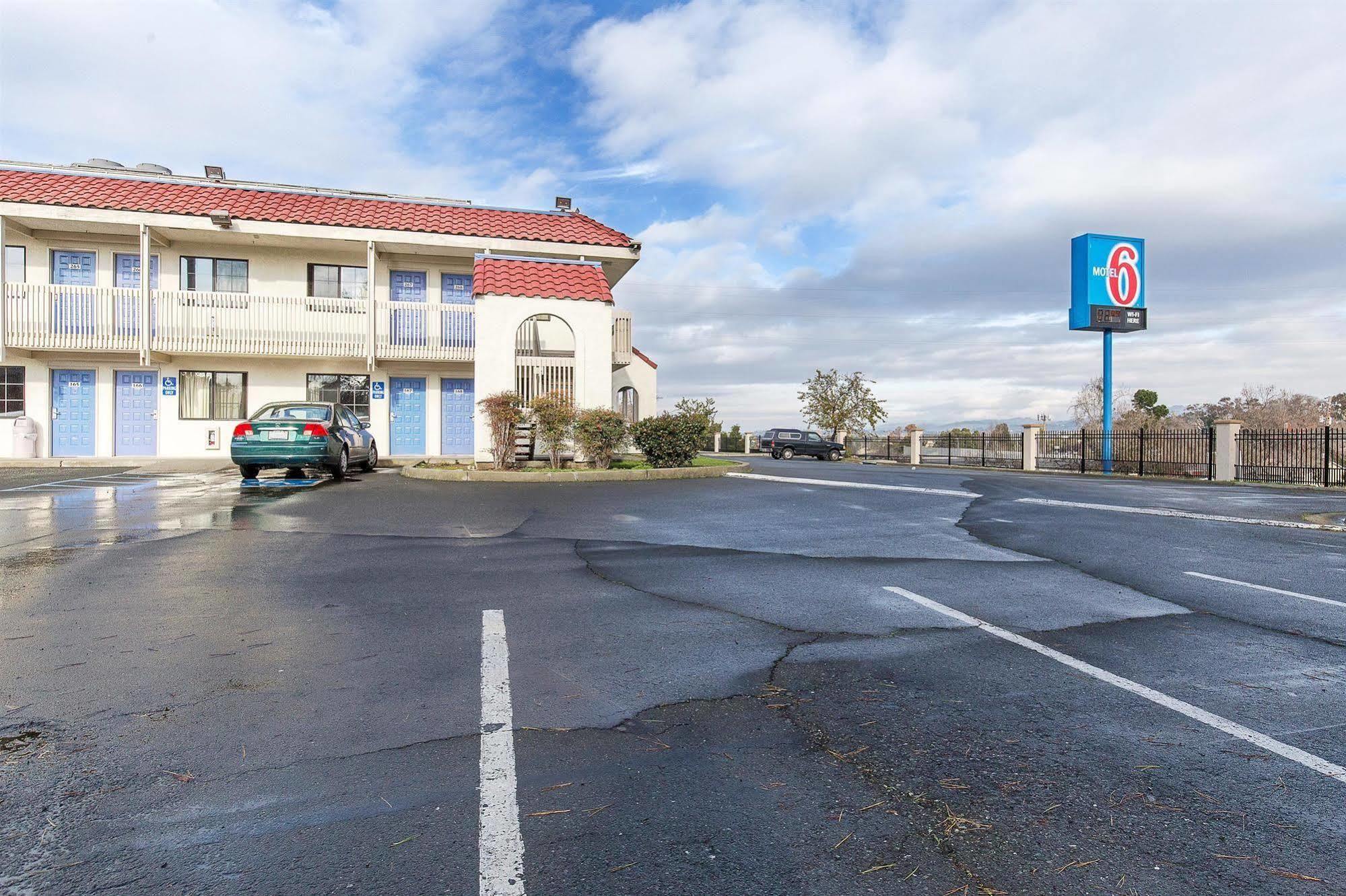 Motel 6 Vallejo - Maritime North 外观 照片