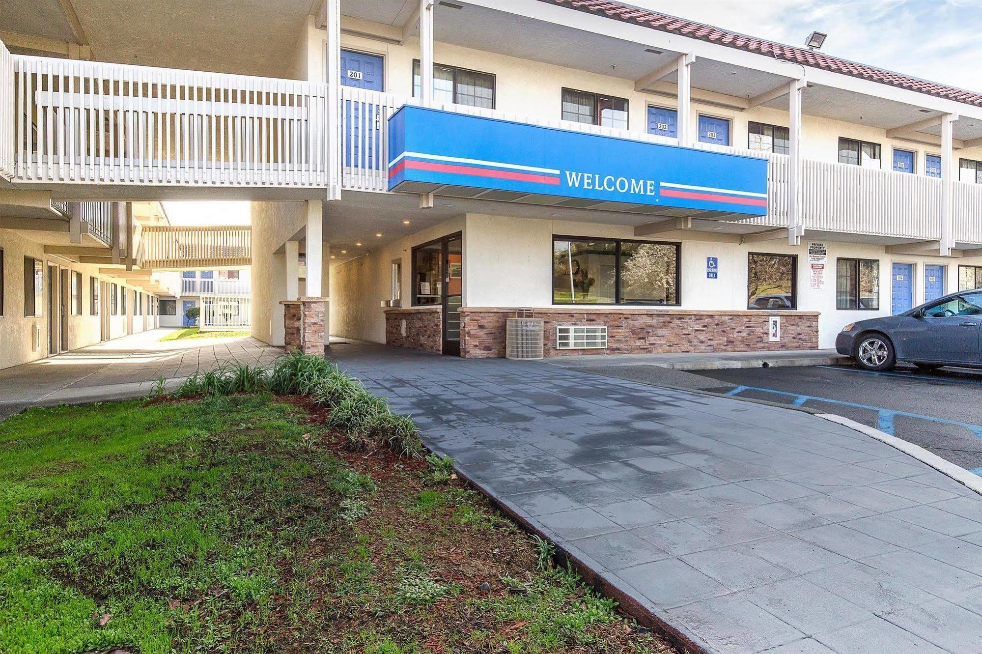 Motel 6 Vallejo - Maritime North 外观 照片
