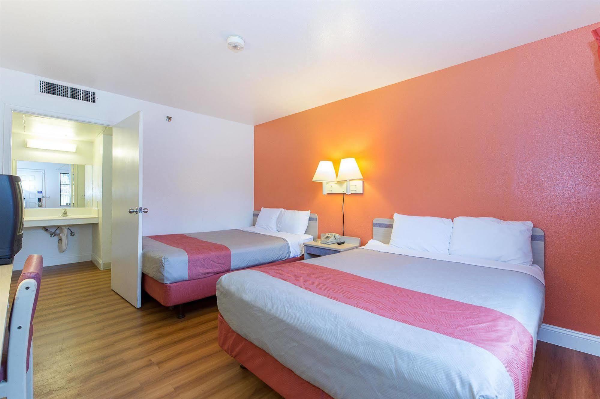 Motel 6 Vallejo - Maritime North 外观 照片